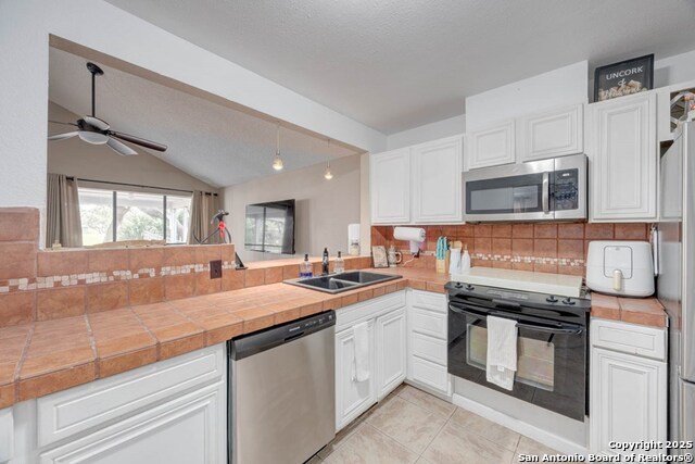 Image 11 of 34 For 115 Lee Circle