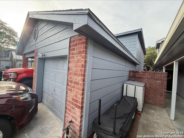 Image 23 of 34 For 115 Lee Circle