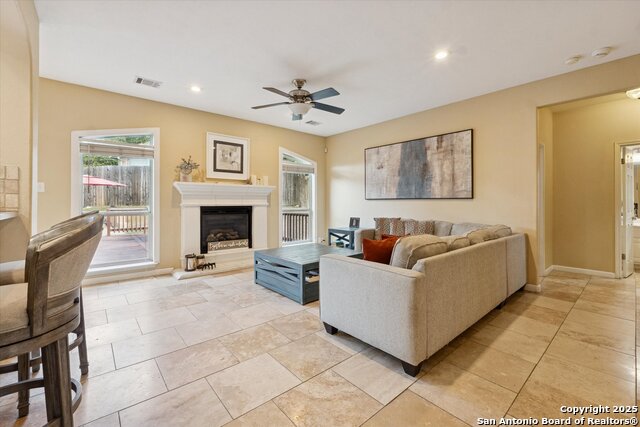 Image 18 of 47 For 23503 Enchanted View