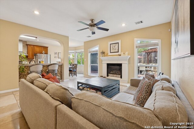 Image 19 of 47 For 23503 Enchanted View