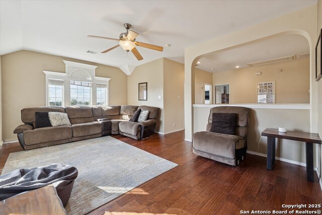 Image 28 of 47 For 23503 Enchanted View