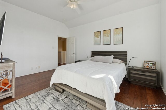 Image 32 of 47 For 23503 Enchanted View