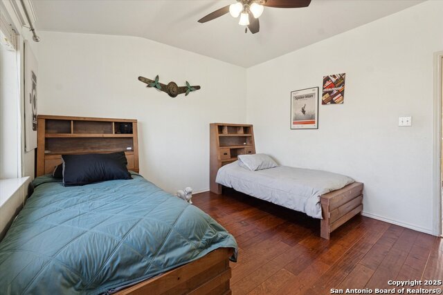 Image 34 of 47 For 23503 Enchanted View