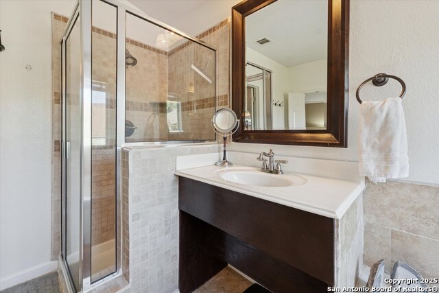 Image 39 of 47 For 23503 Enchanted View