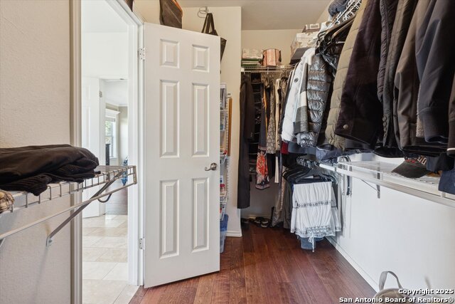 Image 40 of 47 For 23503 Enchanted View