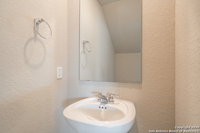 Image 12 of 31 For 326 Mar Hill