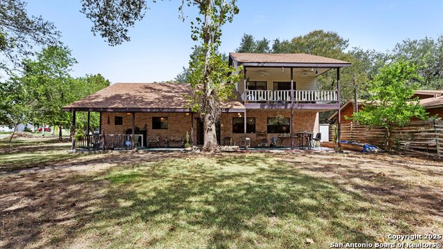 Listing photo id 2 for 949 Burges  