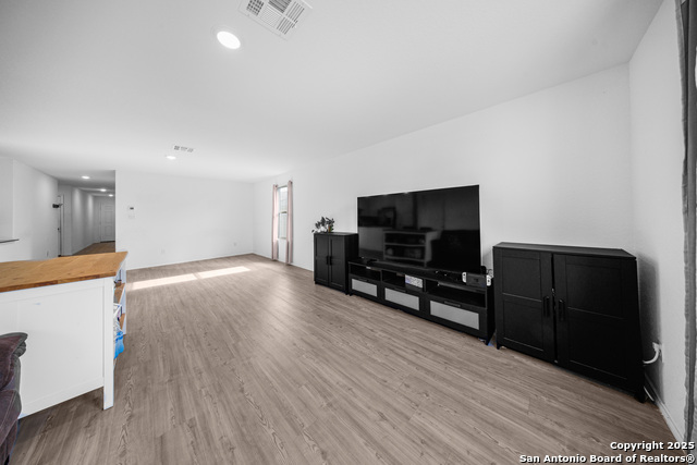 Image 10 of 21 For 5424 Thyme Corner