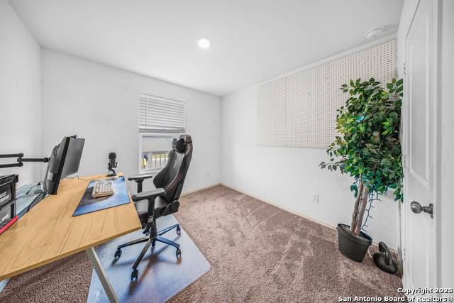 Image 11 of 21 For 5424 Thyme Corner