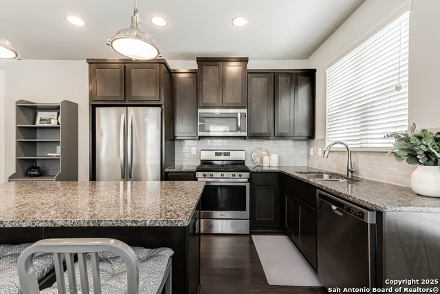 Image 12 of 36 For 211 Claremont Avenue #101 101