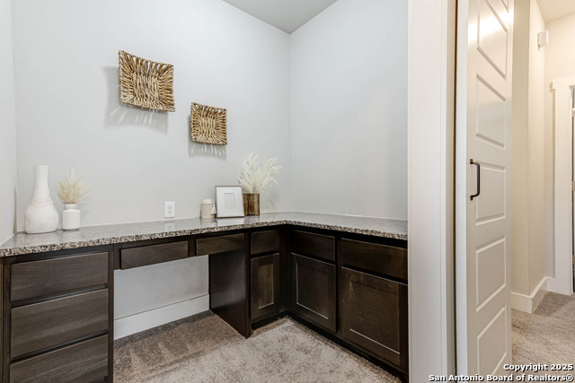 Image 19 of 36 For 211 Claremont Avenue #101 101