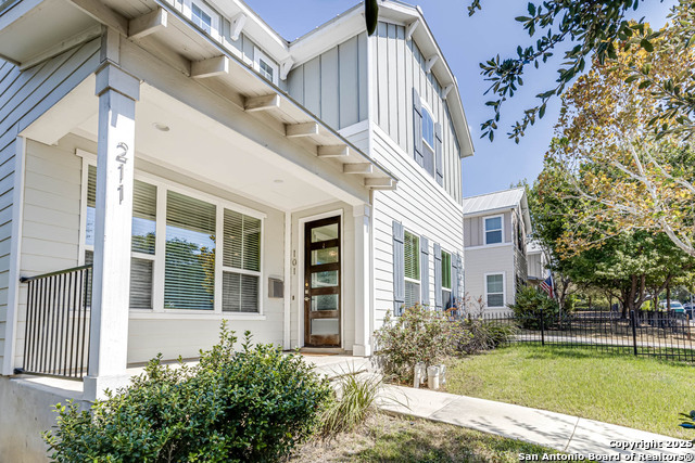 Image 35 of 36 For 211 Claremont Avenue #101 101