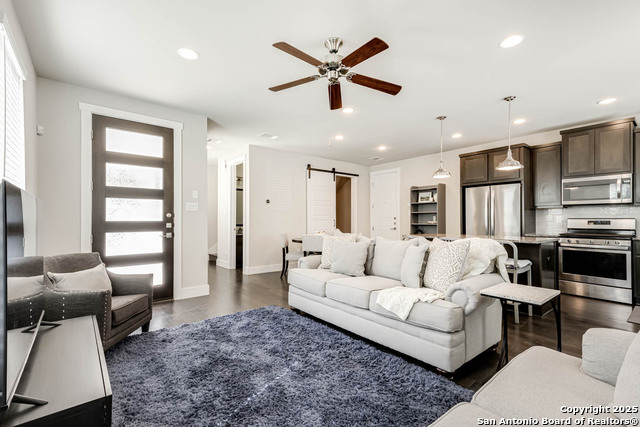 Image 5 of 36 For 211 Claremont Avenue #101 101