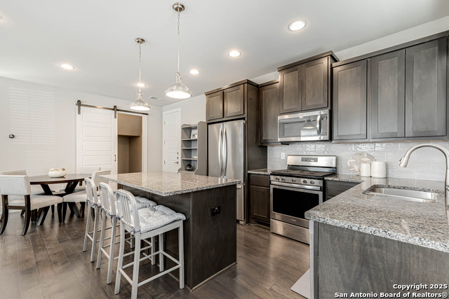 Image 9 of 36 For 211 Claremont Avenue #101 101