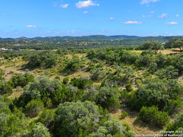 Listing photo id 13 for 27016 Toutant Beauregard