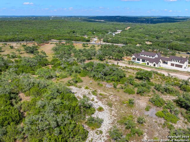 Listing photo id 15 for 27016 Toutant Beauregard