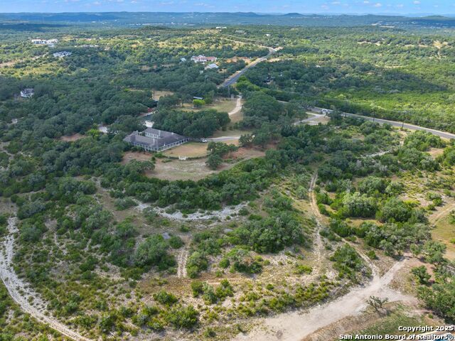 Listing photo id 0 for 27016 Toutant Beauregard