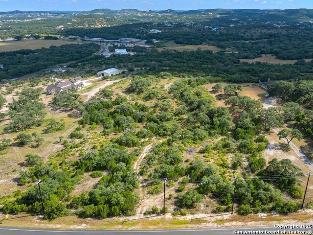 Listing photo id 4 for 27016 Toutant Beauregard