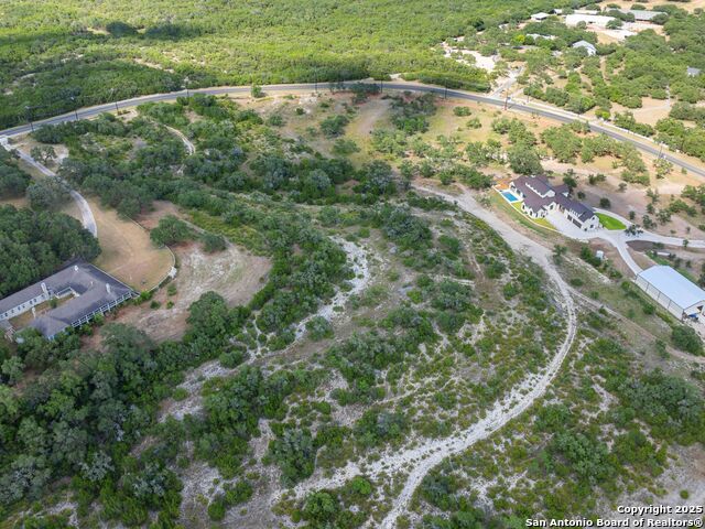 Listing photo id 7 for 27016 Toutant Beauregard