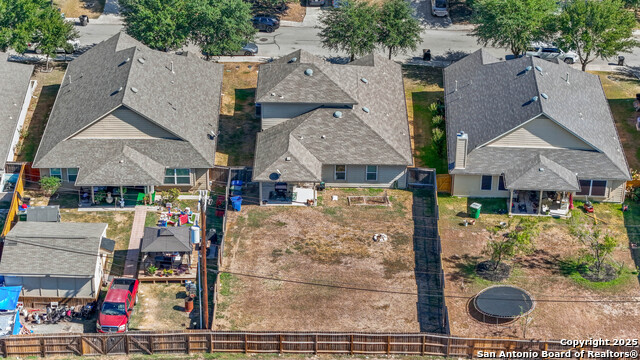 Listing photo id 29 for 6719 Pleasant Bay