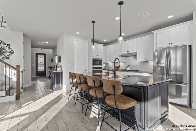 Listing photo id 9 for 22924 Grande Vista