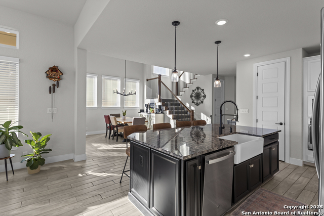 Listing photo id 15 for 22924 Grande Vista