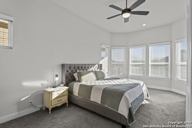 Listing photo id 16 for 22924 Grande Vista