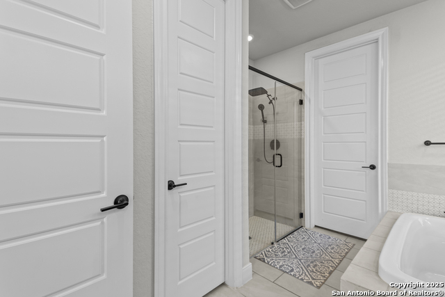 Listing photo id 20 for 22924 Grande Vista