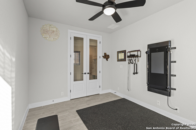 Listing photo id 24 for 22924 Grande Vista