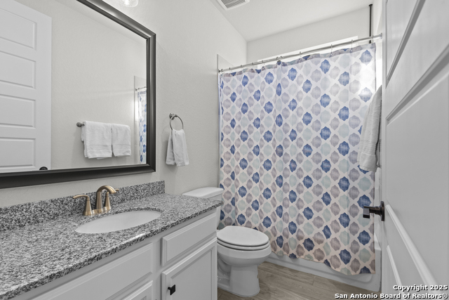 Listing photo id 27 for 22924 Grande Vista