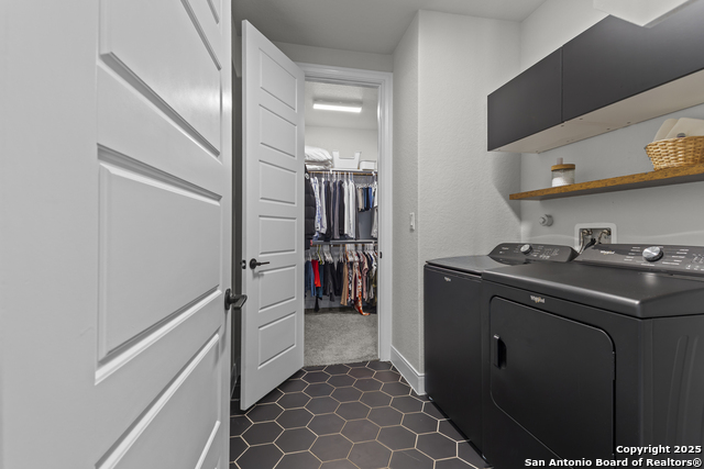 Listing photo id 37 for 22924 Grande Vista