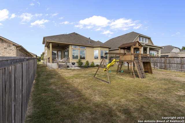 Listing photo id 40 for 22924 Grande Vista