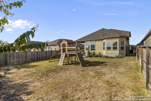 Listing photo id 41 for 22924 Grande Vista
