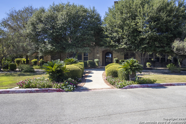 Listing photo id 45 for 22924 Grande Vista