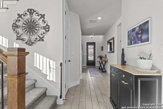 Listing photo id 4 for 22924 Grande Vista