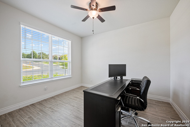 Image 13 of 49 For 3603 Daisy Spg