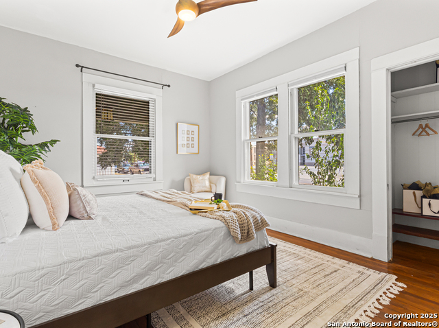 Listing photo id 9 for 545 Wickes  