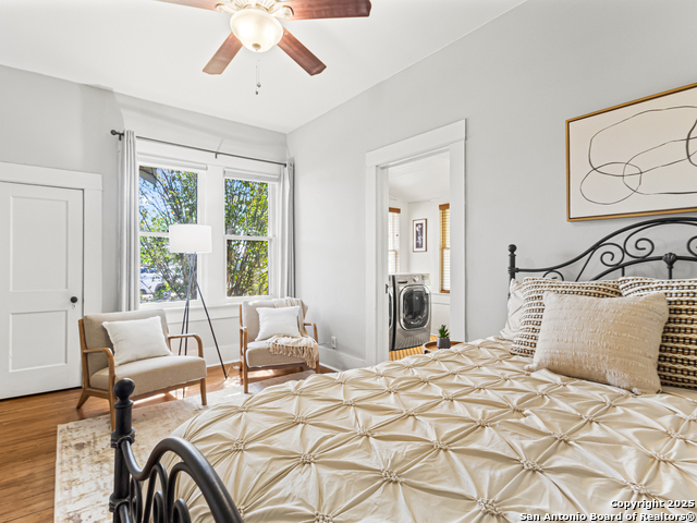 Listing photo id 11 for 545 Wickes  