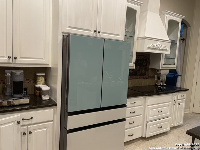 Listing photo id 10 for 101 Auburn Cove