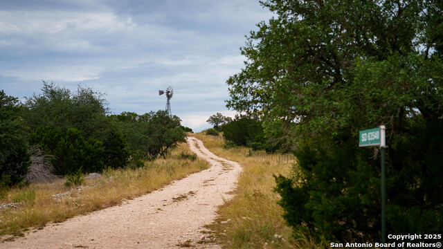 Listing photo id 13 for Tbd Rm 2523  