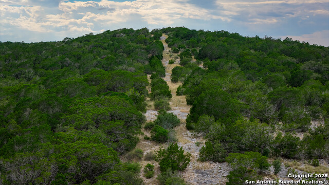 Listing photo id 15 for Tbd Rm 2523  