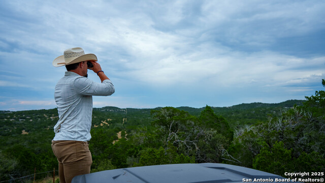 Listing photo id 4 for Tbd Rm 2523  