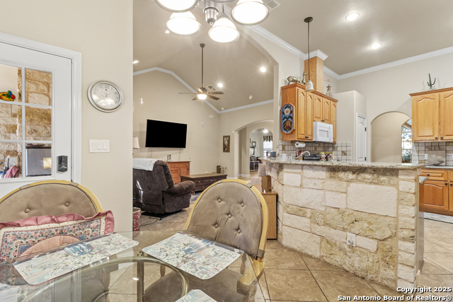 Image 18 of 44 For 1212 Doe Run Hollow