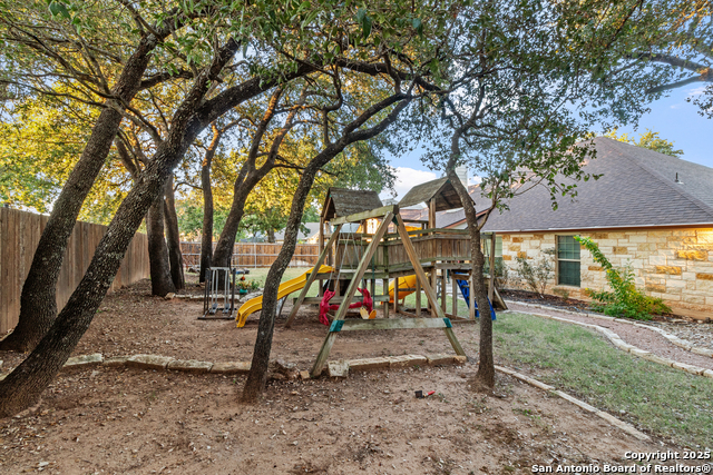 Image 33 of 44 For 1212 Doe Run Hollow