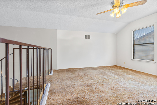 Image 15 of 21 For 10422 Country Bluff