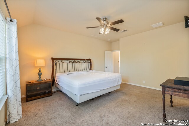 Listing photo id 12 for 206 Club View West