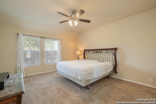 Listing photo id 13 for 206 Club View West