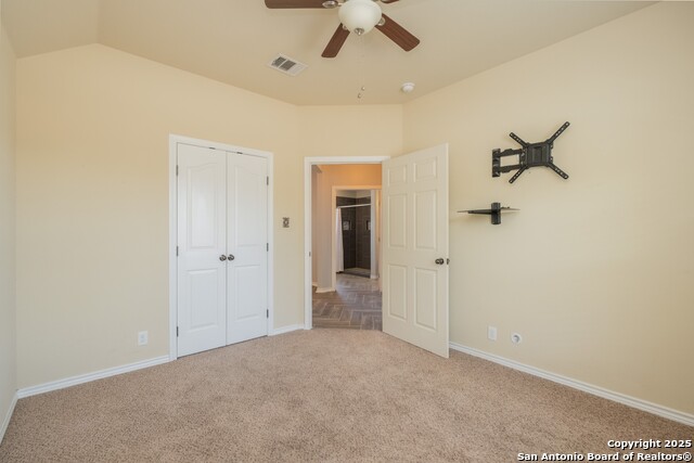 Listing photo id 19 for 206 Club View West