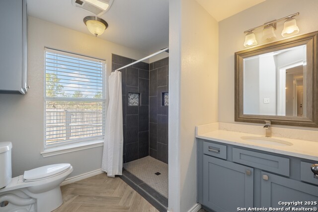 Listing photo id 20 for 206 Club View West