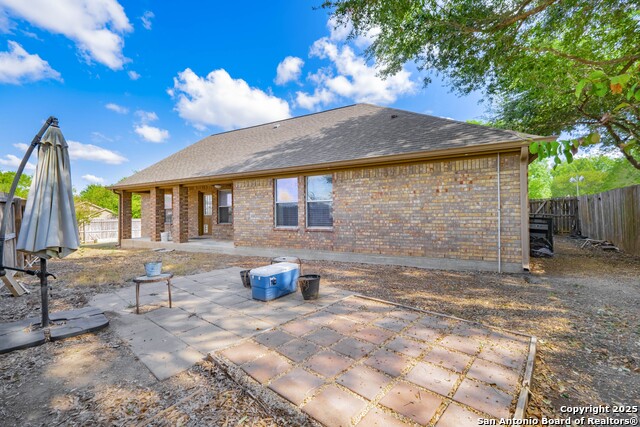 Listing photo id 26 for 206 Club View West
